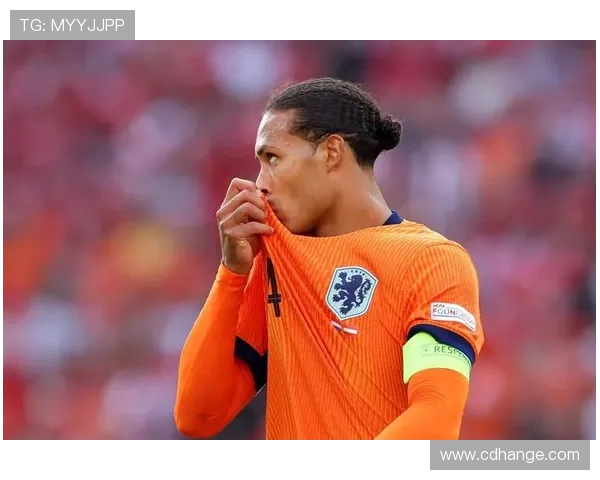 足球明星受伤后绷带包扎的瞬间展现运动员拼搏精神与坚韧不拔的毅力